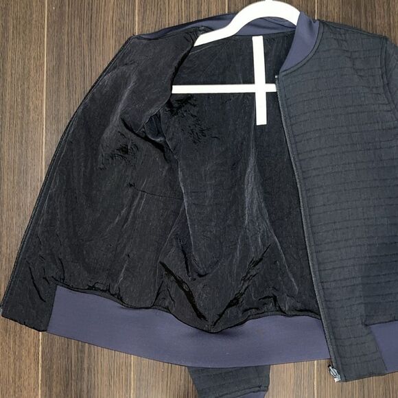 Lululemon Serene Travel Bomber, 6 - Picture 8 of 11